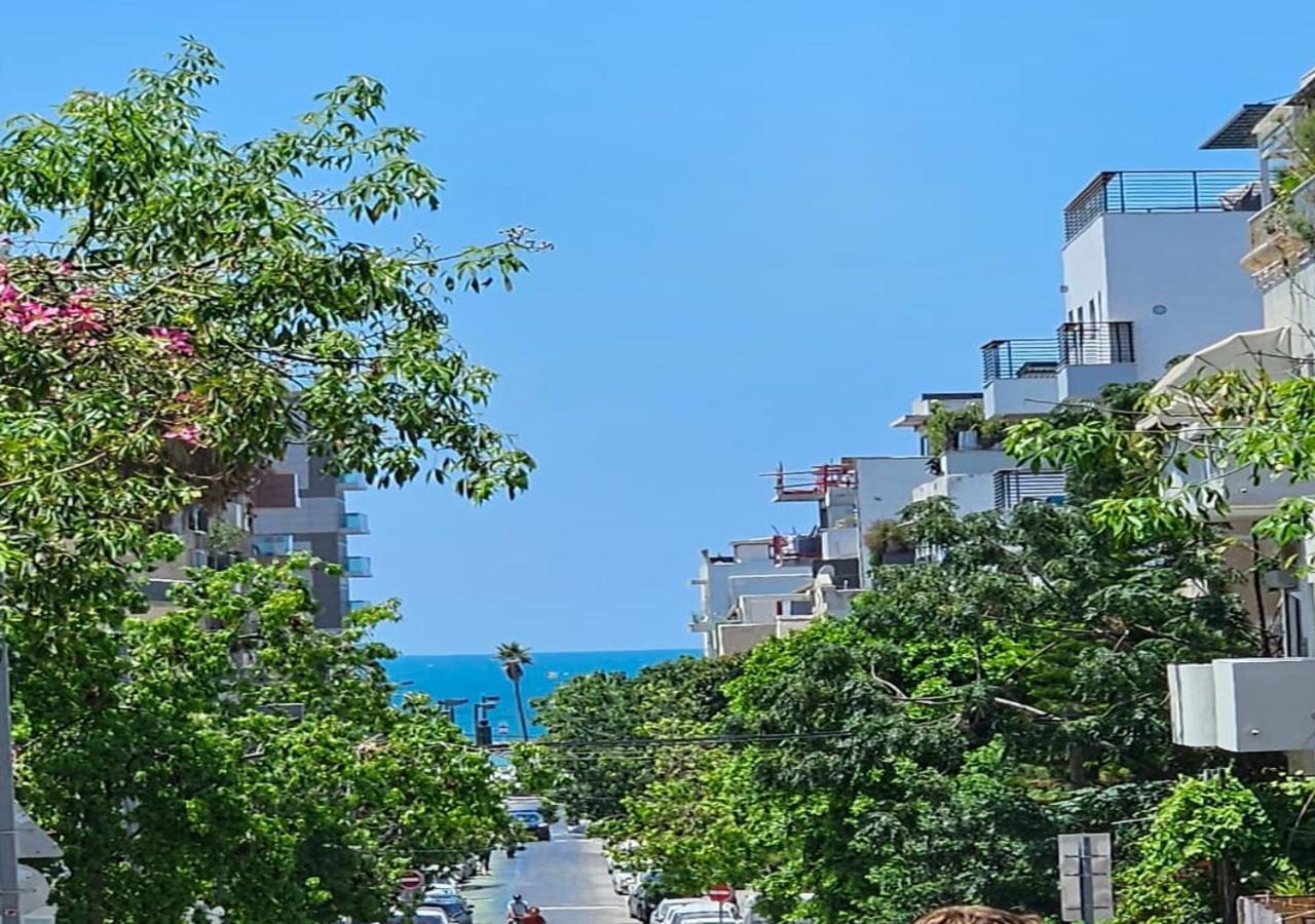 Tel-Aviv Center, Near The Beach, Terrace, 2 People Экстерьер фото