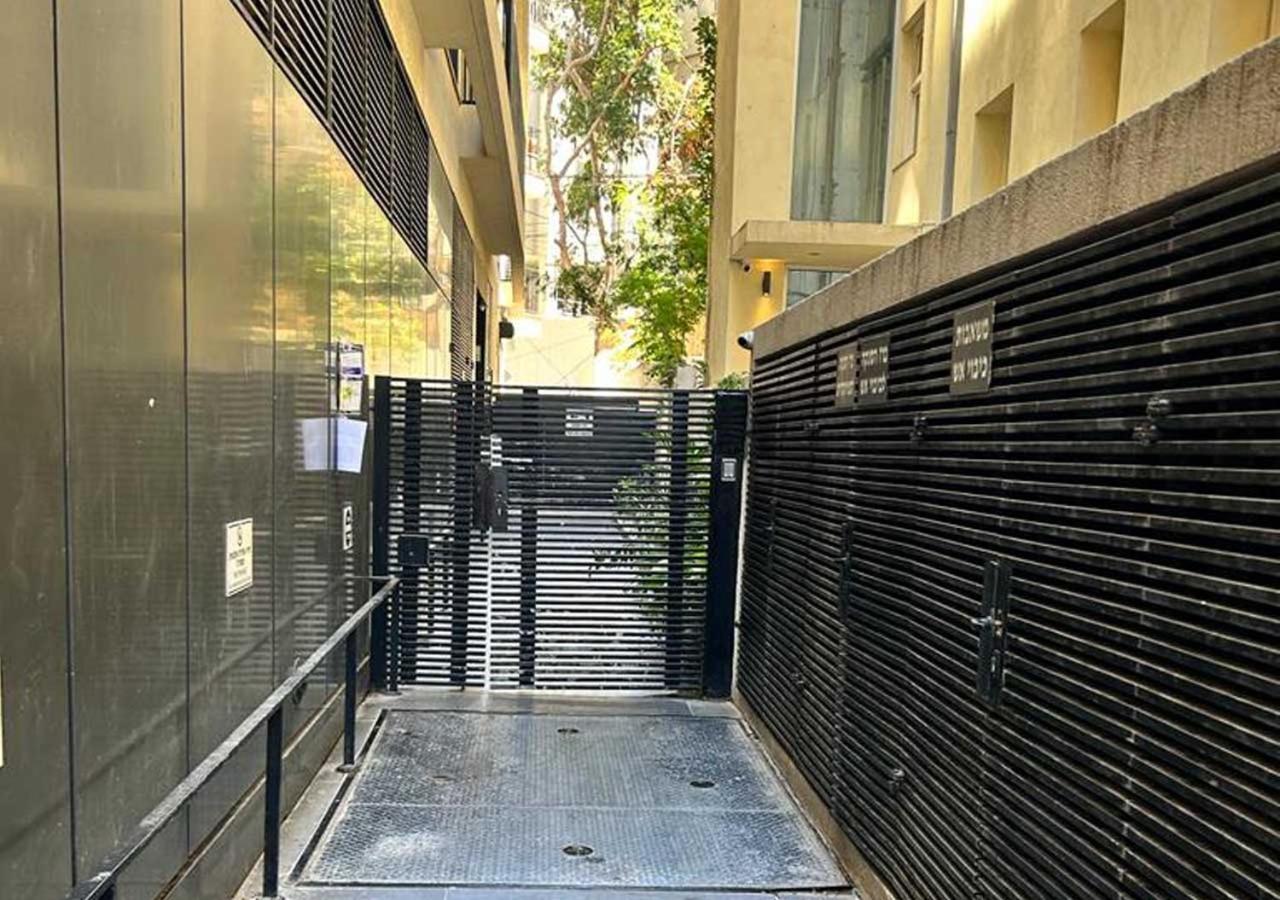 Tel-Aviv Center, Near The Beach, Terrace, 2 People Экстерьер фото